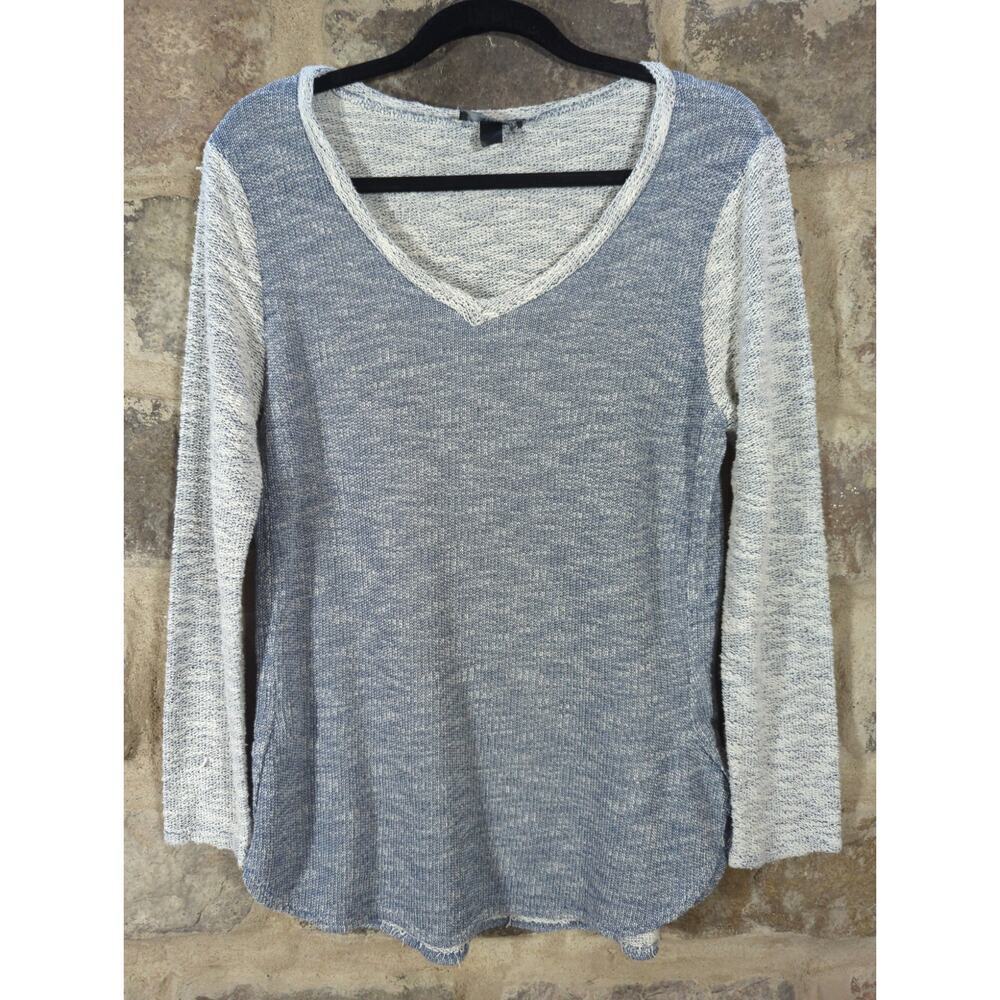 AGB Sweater Woman's Large Blue V-Neck‎ Two-Tone Lightweight Coastal Neutral